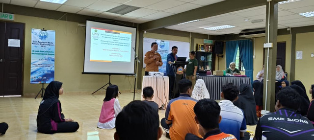 Dosen UMY Kenalkan Solusi Berbasis Alam untuk Restorasi Pantai di Malaysia