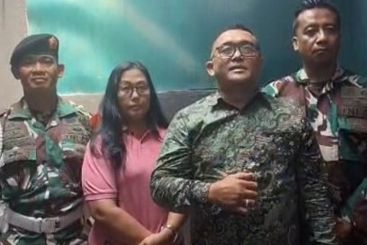 Klarifikasi pria yang mengaku sebagai TNI saat ditegur mengendarai motor di atas trotoar di Depok. Foto: Dok. Istimewa