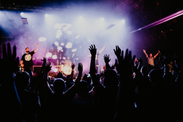Ilustrasi Tulus tampil jam berapa di Prambanan Jazz 2026. Foto: Unsplash.com/Liam Shaw