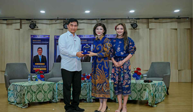 Fakultas Hukum Universitas Pelita Harapan (FH UPH) khususnya Program Studi (Prodi) Doktor Hukum menggelar Bedah Buku ‘Informed Consent’ pada 19 Juni 2026 di Auditorium Gedung D501, Kampus Utama UPH Lippo Village, Tangerang.