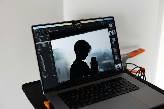 Ilustrasi cara membuat cover Teh Hijau Tulus. Foto: Unsplash.