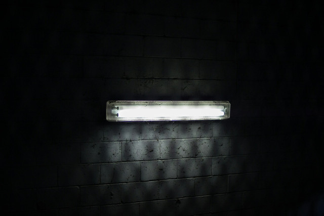Ilustrasi lampu emergency LED terbaik. Foto: Unsplash