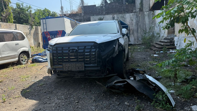 Kondisi mobil Palisade yang dikemudikan remaja 16 tahun di Kediri. Foto: kumparan
