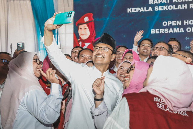Hadiri pembekalan kepala Sekolah Rakyat di Kulon Progo, Mensos Gus Ipul tegaskan pentingnya empati, integritas, dan standar kualitas pendidikan, Senin (6/7/2026). Foto: Kemensos RI