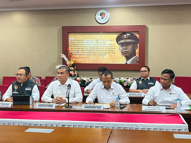 Konferensi pers dugaan korupsi batu bara di Bareskrim Polri, Senin (6/6/2026). Foto: Rayyan Farhansyah/kumparan