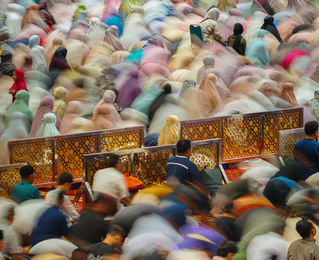 Foto jamaah orang shalat foto by Pexels
