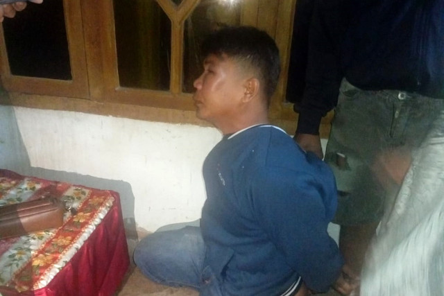 Pria berinisial N tertangkap saat curi pakaian dalam wanita milik warga di Tarramatekkeng, Kecamatan Ponrang Selatan, Kabupaten Luwu, Sulsel. Foto: Dok. Istimewa