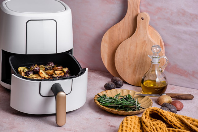 Ilustrasi air fryer untuk gaya hidup sehat. Foto: Unsplash