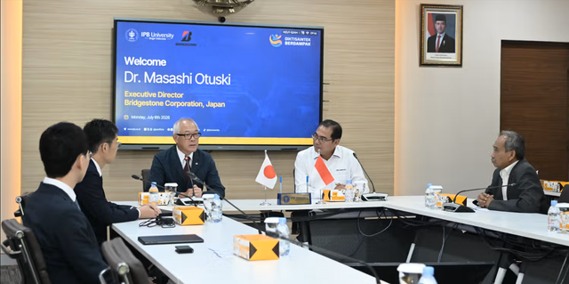 IPB dan Bridgestone Jalin Kerja Sama Riset Mikrobiom untuk Tanaman Karet