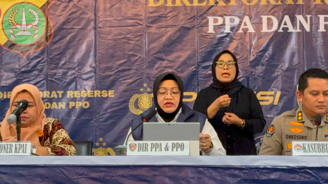 DirPPA PPO Polda Metro Jaya Kombes Rita Wulandari Wibowo saat jumpa pers terkait prostitusi di wilayah Lokasari Jakbar hingga Cibubur. Foto: Rayyan Farhansyah/kumparan