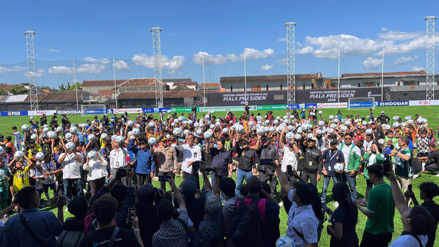 Jogja Expo Center baru saja menyelesaikan pembangunan JEC Soccer Field berstandar FIFA dan diresmikan langsung Menpora sekaligus Ketua Umum PSSI, Erick Thohir, Rabu (8/7). Foto: Pandangan Jogja/Gigih Imanadi Darma