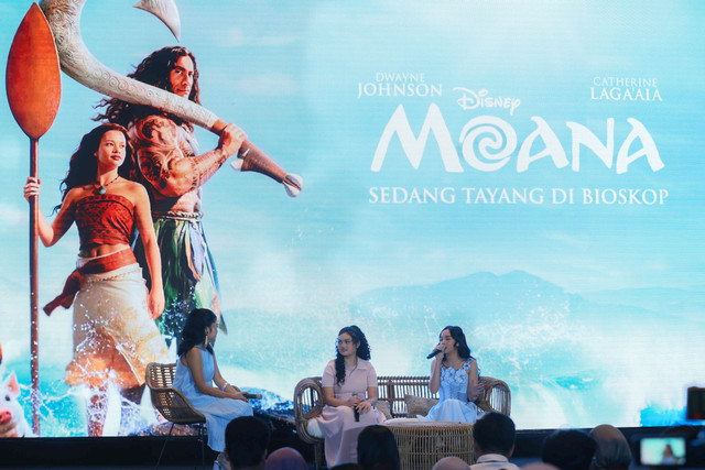 Penyanyi Lyodra dan Amora Lemos saat konferensi pers Kolaborasi spesial Disney's Moana dan Live Action di Hotel Fairmont, Jakarta, Rabu, (8/7/2026). Foto: Agus Apriyanto