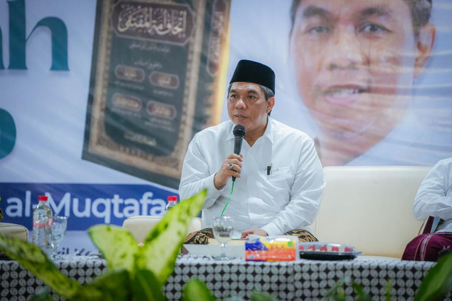 KH Zulfa Mustofa. Foto: Dok. Istimewa