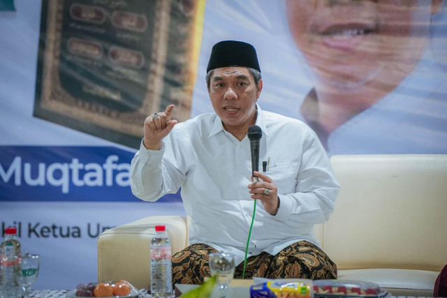 KH Zulfa Mustofa. Foto: Dok. Istimewa