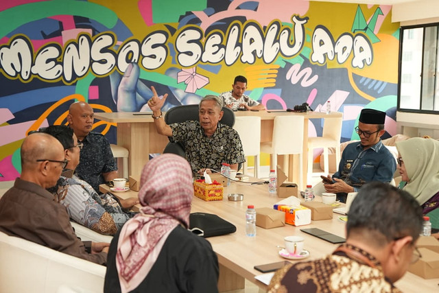 Wamensos Agus Jabo dorong percepatan program Sekolah Rakyat untuk atasi kemiskinan dengan tetap mematuhi mekanisme administrasi yang berlaku, Kamis (9/7/2026). Foto: Dok. Kemensos