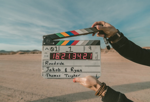 Ilustrasi Link Nonton Wajah Cinta, Foto:Unsplash/Jakob Owens