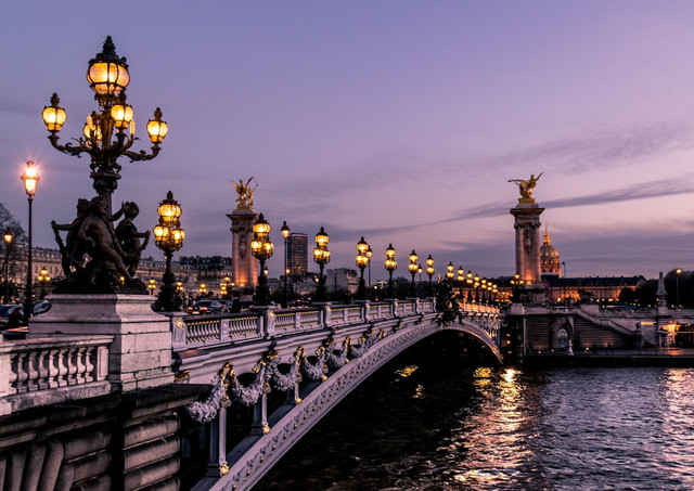 Ilustrasi Harga Tiket La Vela Canal Area,Foto:Unsplash/Léonard Cotte