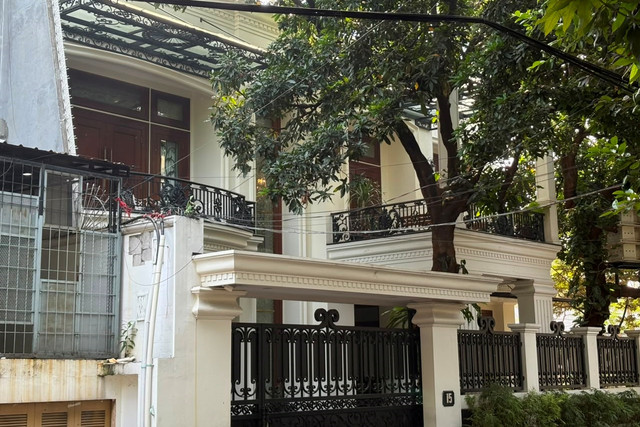 Suasana rumah mantan Jampidsus Kejagung Febrie Adriansyah di Jakarta Selatan, Minggu (12/7/2026). Foto: Nauval Pratama/kumparan