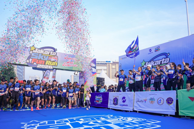 PT Transportasi Jakarta (Transjakarta) gelar Jakarta Sky Fun Run (JSFR) 2026 pada Minggu (12/7/2026), kampanye gaya hidup rendah emisi. Foto: Transjakarta