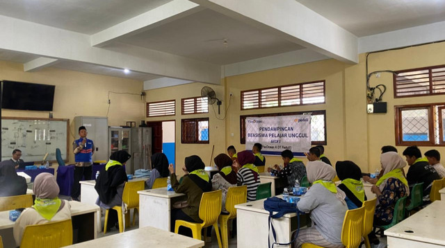 Kegiatan Pendampingan Siswa Beasiswa Pelajar Unggul Batch III, Sinergi DT Peduli Kepri dan PaxOcean (Sumber: DT Peduli)