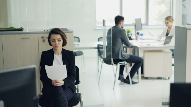 Ilustrasi alasan resign yang masuk akal. Foto: Vitaly Gariev/Unsplash