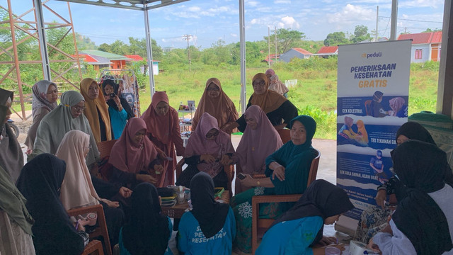Pelayanan dan Pemeriksaan Kesehatan untuk Warga Perum Zarinda Garden, Kabupaten Gowa (Sumber: DT Peduli)