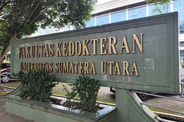 Fakultas Kedokteran Universitas Sumatera Utara (USU) di Medan, Senin (13/7/2026). Foto: Amar Marpaung/kumparan