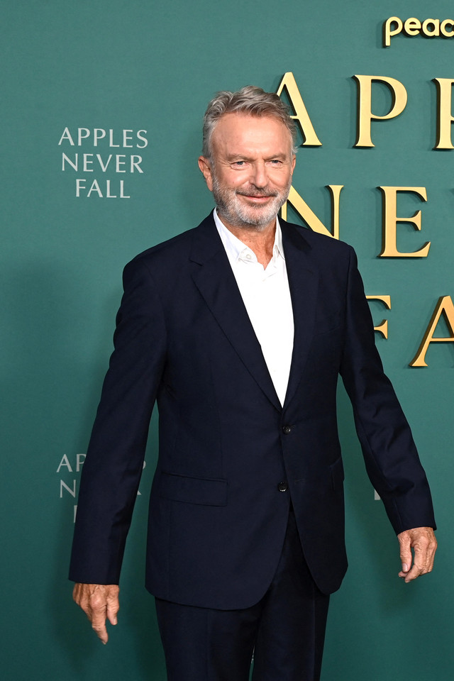 Sam Neil menghadiri pemutaran perdana serial baru Peacock "Apples Never Fall" di Academy Museum of Motion Pictures di Los Angeles, California, pada 12 Maret 2024. Foto: Jon Kopaloff/Getty Images/AFP