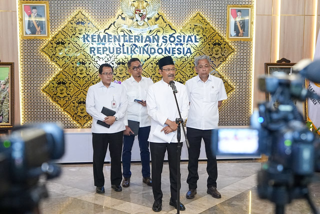 Mensos Gus Ipul tegaskan MPLS Sekolah Rakyat mengedepankan prinsip ramah anak dan nol toleransi terhadap segala bentuk kekerasan, Senin (13/7/2026). Foto: Kemensos RI