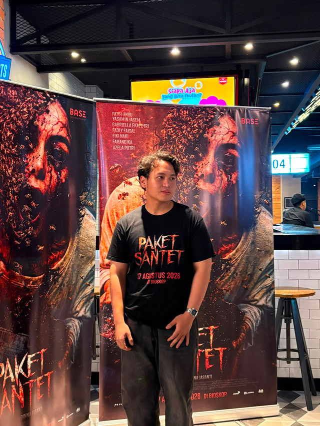 Fatih Unru dalam film Paket Santet. Foto: kumparan