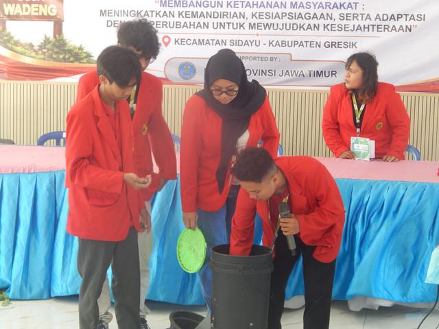 Sosialisasi kepada masyarakat Desa Wadeng