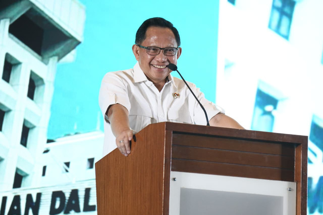 Dorong kemandirian desa dan tekan angka urbanisasi, Mendagri Tito Karnavian buka Program Kepala Desa Masuk Kampus Angkatan II di UI, Selasa (14/7/2026). Foto: Dok. Kemendagri