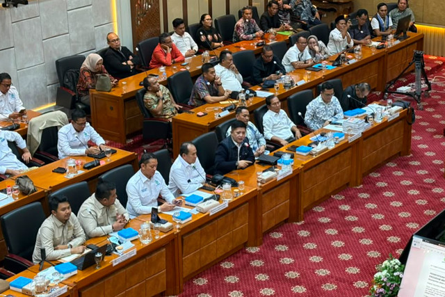 RDP Komisi IX dengan Asosiasi Mitra BGN di Gedung Parlemen, Senayan, Jakarta, Selasa (14/7/2026). Foto: Abid Raihan/kumparan