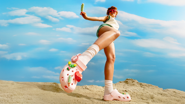 Crocs berkolaborasi dengan Wall's, hadirkan Jibbitz es krim edisi terbatas. Foto: Crocs