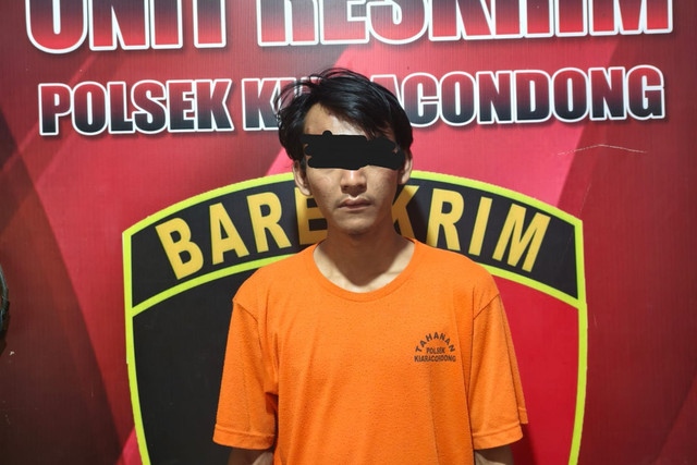 Polisi amankan pelaku pencurian dalam angkot di Jalan Ibrahim Adjie, Kelurahan Babakan Surabaya, Kecamatan Kiaracondong, Kota Bandung. Foto: Dok. Polsek Kiaracondong