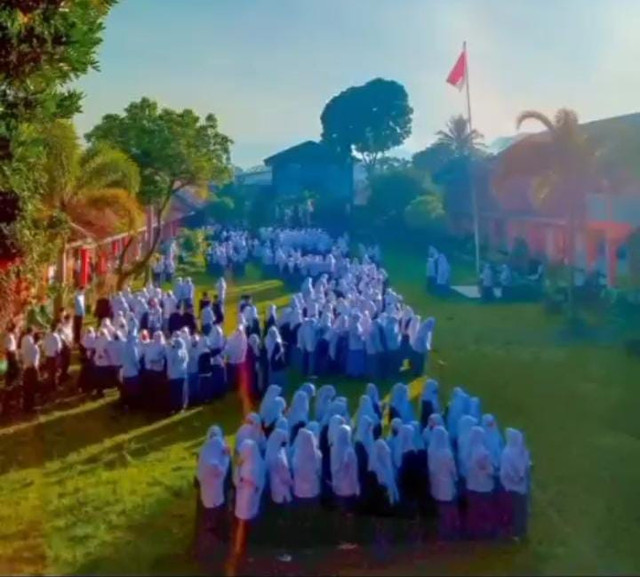 Menyambut Tahun Ajaran Baru di MAN 1 Garut (Dok.Pribadi/Sifa Nurfauziah)