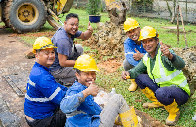 Ilustrasi membahas syarat mencairkan BPJS Ketenagakerjaan online. Foto: Pexels