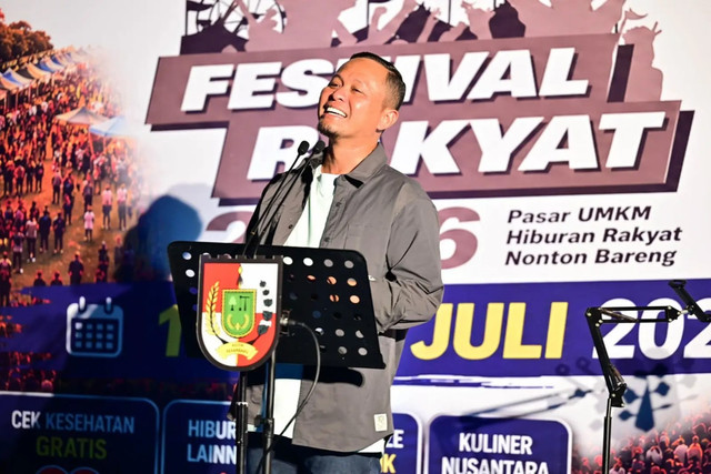 Wali Kota Pekanbaru Agung Nugroho nonton Piala Dunia 2026. Foto: Dok. Diskominfo Pekanbaru