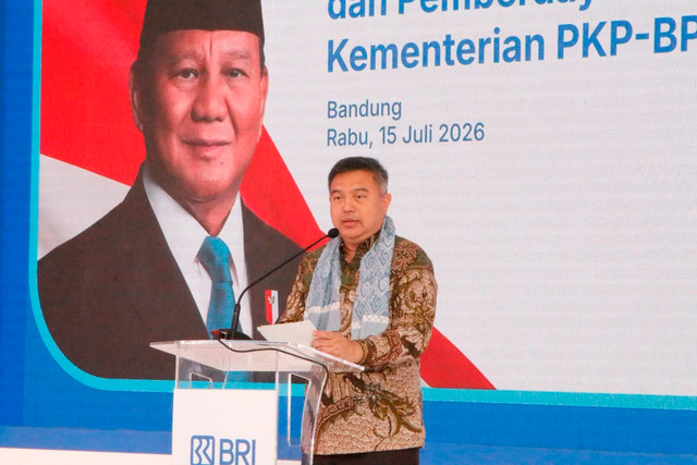 Sekjen Kemendagri Tomsi Tohir wakili Mendagri Tito Karnavian menghadiri Sosialisasi KUR Perumahan di Bandung, Jawa Barat, Rabu (15/7/2026). Foto: Kemendagri RI