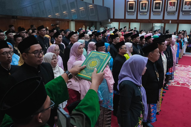 Gubernur DKI Jakarta Pramono Anung melantik 239 pejabat fungsional di lingkungan Pemerintah Provinsi (Pemprov) DKI Jakarta di Balai Agung, Balai Kota Jakarta, Rabu (15/7/2026). Foto: Pemprov DKI Jakarta