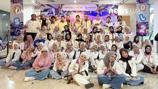 Program Two Thousand Show Vol. 2 mahasiswa Ilmu Komunikasi Universitas Ahmad Dahlan (UAD) (Foto. Ilkom UAD)