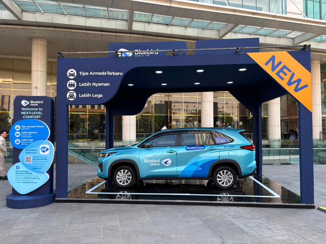 Toyota Innova Zenix HEV jadi armada taksi Bluebird Prime. Foto: Fitra Andrianto/kumparan