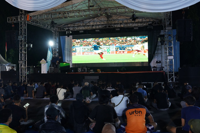 TNI AD gelar nobar Piala Dunia di 25 ribu titik, jangkau lebih dari 1,13 juta penonton. Foto: Dok. Istimewa