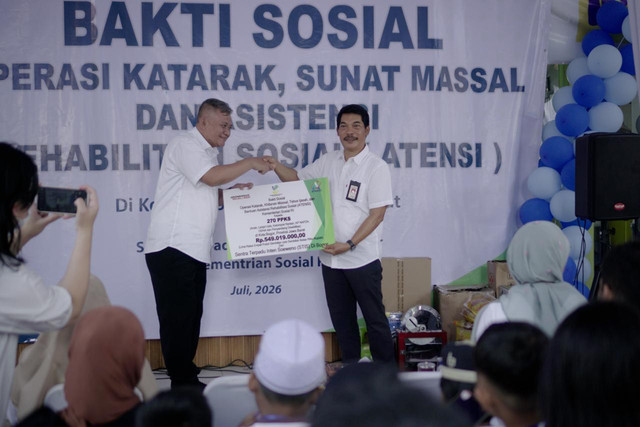 Peringati Hari Anak Nasional 2026, Kemensos gelar bakti sosial terpadu di Kota Bogor yang mencakup program tebus ijazah hingga khitanan massal bagi kelompok rentan, Jumat (17/7/2026). Foto: Dok. Kemensos