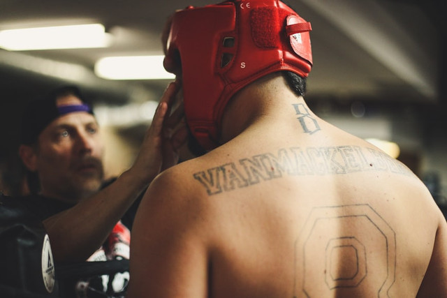 Ilustrasi UFC Disiarkan di TV Mana. Foto: Unsplash/Hermes Rivera