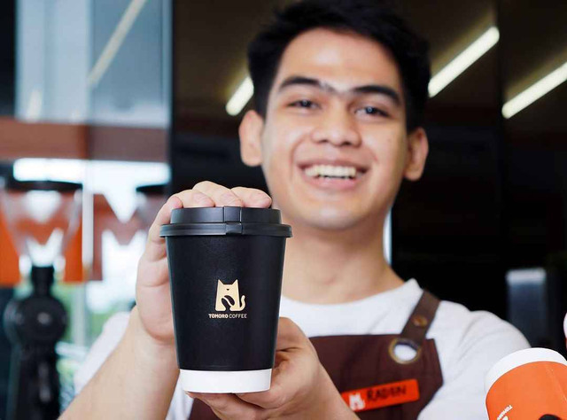 Ilustrasi Triple Pistachio Series Tomoro Coffee, Foto: kumparanBISNIS