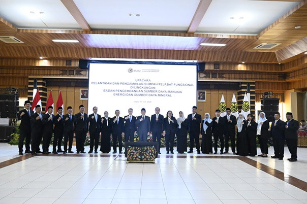Foto bersama setelah pengambilan sumpah jabatan fungsional yang dilaksanakan di PPSDM Migas. (Dok. Humas PPSDM Migas)