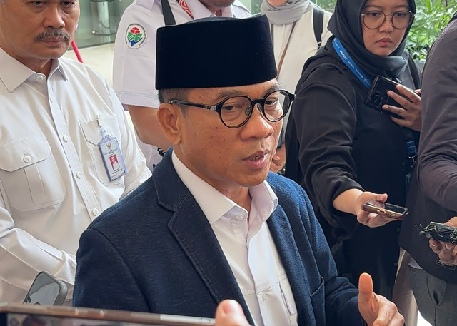 Mendes PDT Yandri Susanto saat ditemui usai rapat terbatas di Kantor Kemenko Bidang Pangan, Jakarta Pusat, Senin (20/7/2026). Foto: Najma Ramadhanya/kumparan
