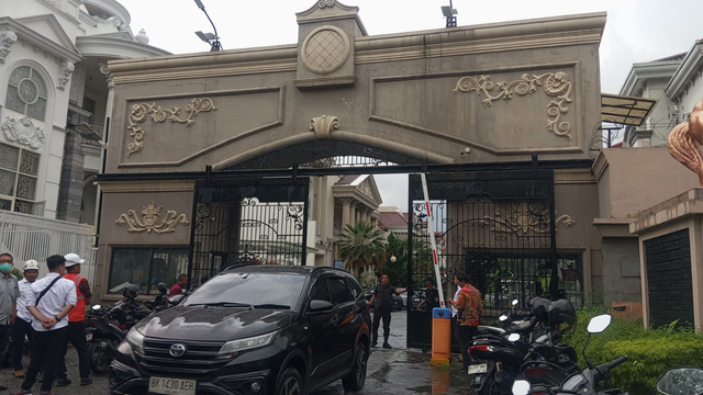 Kompleks perumahan Grand Polonia, Kota Medan, Sumatera Utara, pada Senin (20/7). Dok: Amar/kumparan