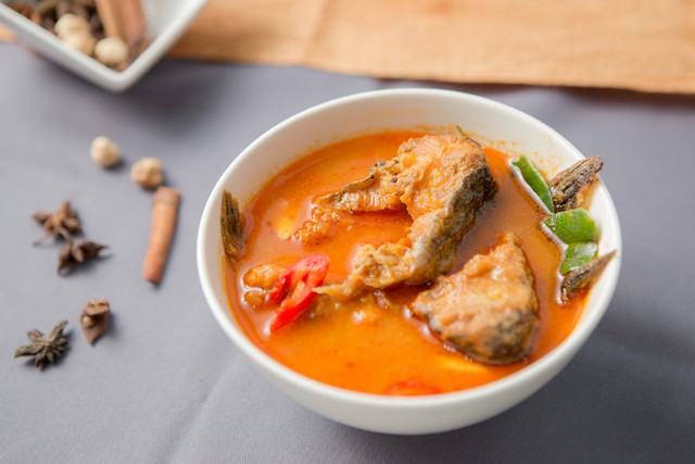 Ilustrasi sejarah gulai ikan dan resepnya, unsplash/satria setiawan
